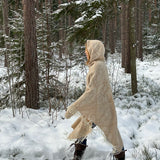 Bēšīga toņa garais 100% vilnas pončo ar kapuci un baltām bārkstīm