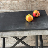 Brokastu paplāte, datora paliktnis, gultas paplāte, melns dēlītis/tumši pelēki sīki svītrains spilvens